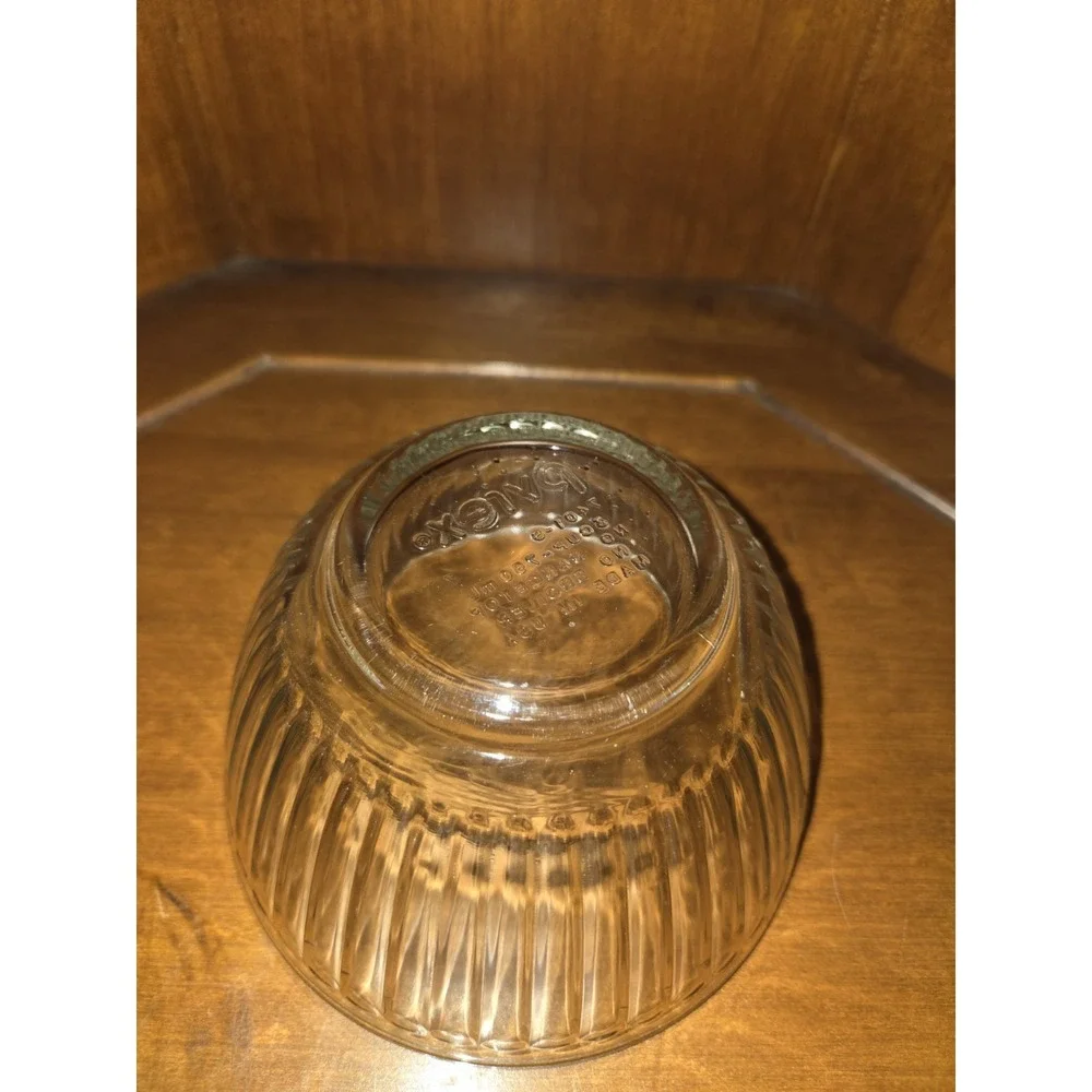Vintage Pyrex 7401-S Sculptured Clear Ribbed 3-Cup Bowl